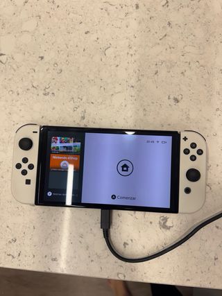 Nintendo Switch OLED Blanca y Negra
