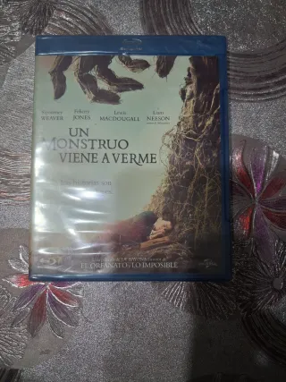 Un Monstruo Viene a Verme Blu-ray