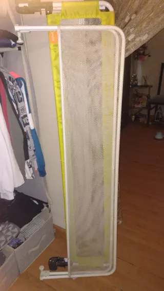 Barrera de seguridad infantil para cama