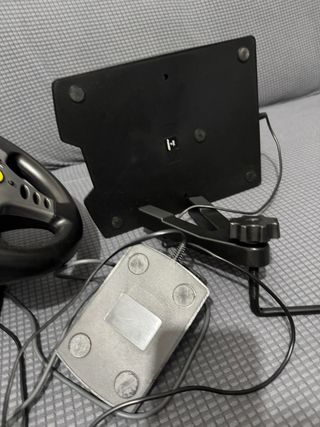 Volante PS1/PS2 Guillemot Shock 2 Racing Wheel