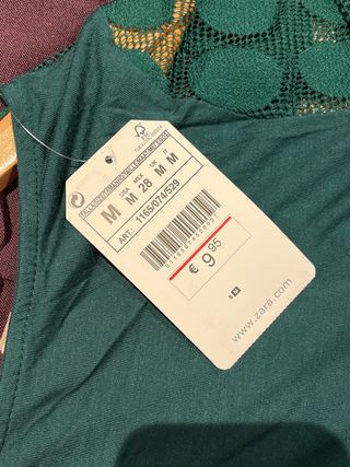Camiseta Zara verde con encaje Talla M
