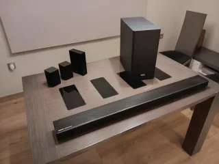 Barra de sonido Samsung HW-Q70R.