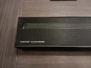 Barra de sonido Samsung HW-Q70R.