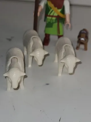 Lote 18. Ovejero playmobil