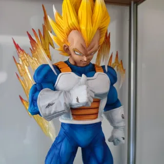 Dragon Ball Z Vegeta Super Saiyan Figure
