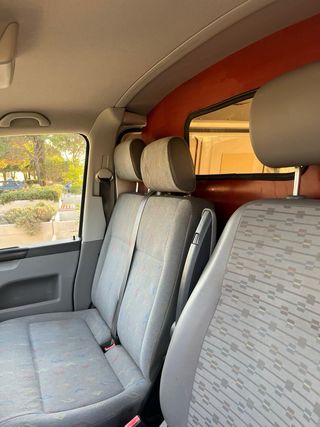 Volkswagen Transporter T5 2011