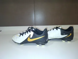 Botas de fútbol Nike Phantom GX tacos número 37.5