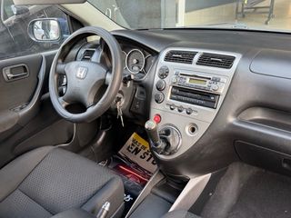 Honda Civic ¡RECIEN PINTADO!