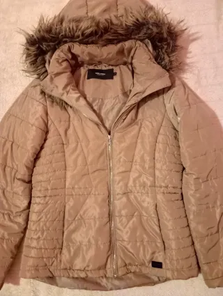 Chaqueta Vero Moda Beige con Capucha