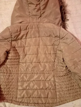 Chaqueta Vero Moda Beige con Capucha