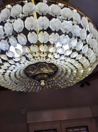 Lámpara colgante de cristal dorada