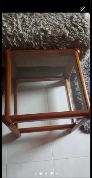 MESA MADERA MACIZA  Y CRISTAL
