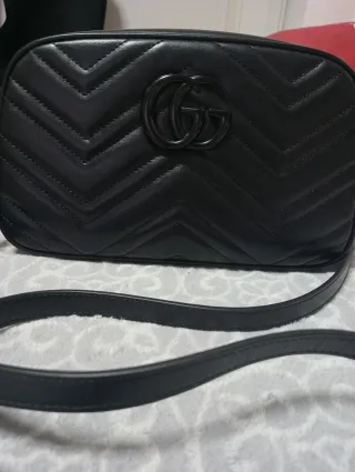 Bolso Gucci Negro Matelassé GG