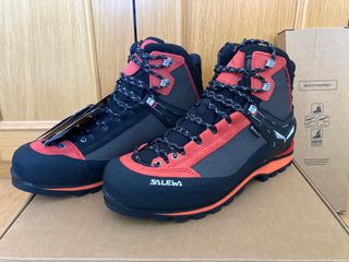 Botas Salewa Crow 44 nuevas