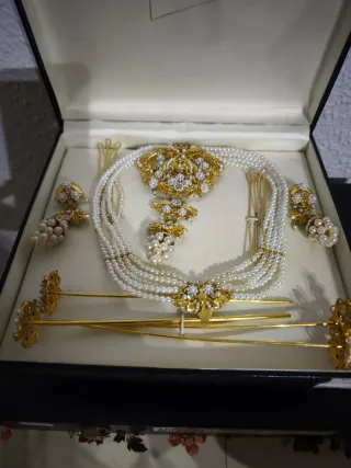 Aderezo Fallera Racimo Oro y Perlas