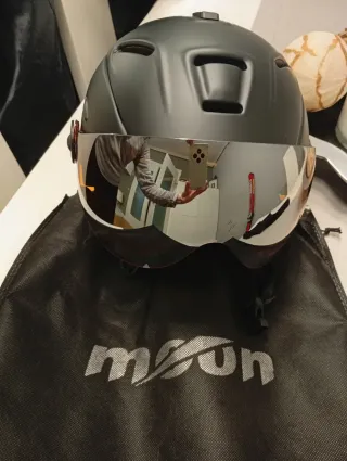 Esquís, botas, casco y bastones junior