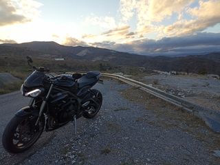 Triumph street triple 765 rs