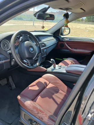 BMW X6 2011