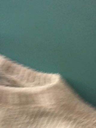 Maglione natalizio bianco con albero paillettes