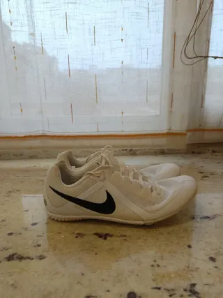Zapatillas Nike Atletismo Clavos. Talla 41