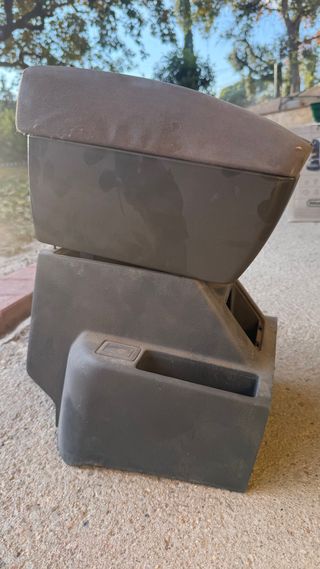 Reposabrazos Montero V20