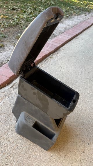 Reposabrazos Montero V20