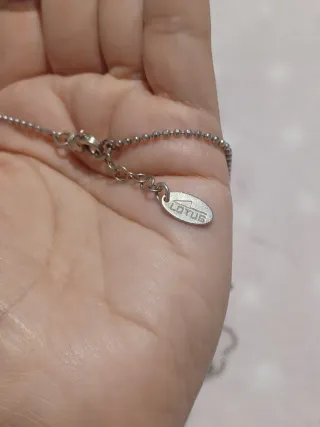 Colgante Lotus Plata Diseño Elegante Caja