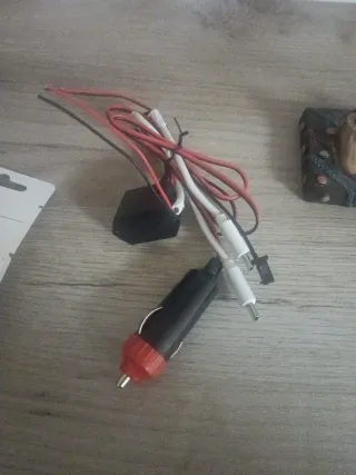 Conector mechero coche