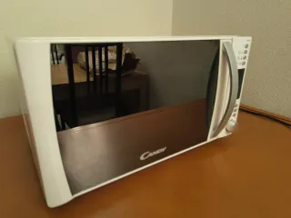 Microondas Candy Blanco