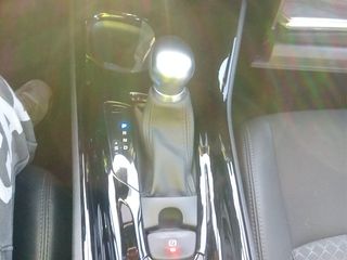 Toyota C-HR 180H Advance 135 kW (184 CV)