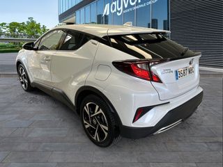 Toyota C-HR 180H Advance 135 kW (184 CV)