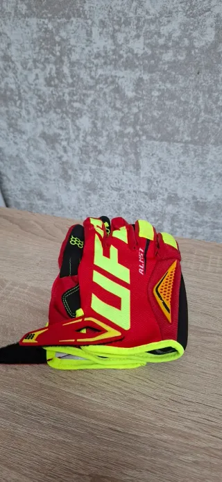 Guantes UFO Motocross/Enduro Rojo/Amarillo