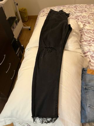 Pantalones vaqueros Bershka negros skinny