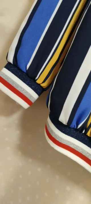 Blusa escote V multicolor