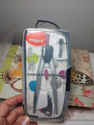 Compás Maped Precision System