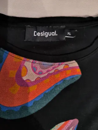 Camiseta Desigual Talla XL Estampada manga larga
