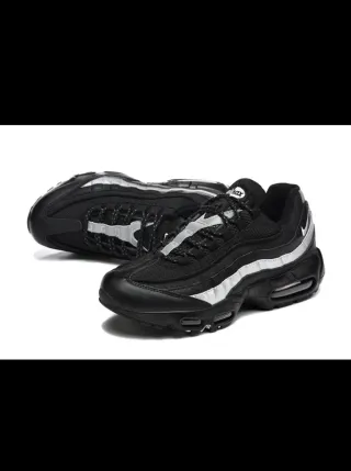 Nike Air Max 95 Talla 42 Negro/Blanco