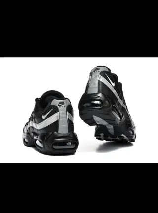 Nike Air Max 95 Talla 42 Negro/Blanco