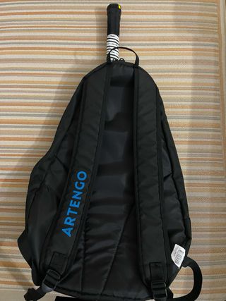 Lote Raqueta Junior Artengo TR 130 y raquetera.