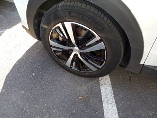 Peugeot 3008 Hybrid 225 GT e-EAT8 165 kW (225 CV)