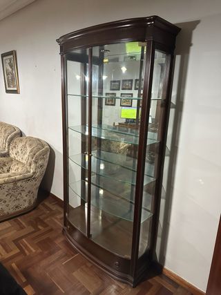 Vitrina madera y cristal