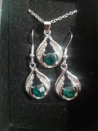 Conjunto ,cadena en Plata 925 Cadena y Pendientes