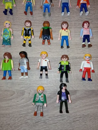 Pack 22 figuras Playmobil variadas
