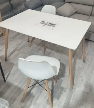 Mesa Comedor Madera + 4 Sillas
