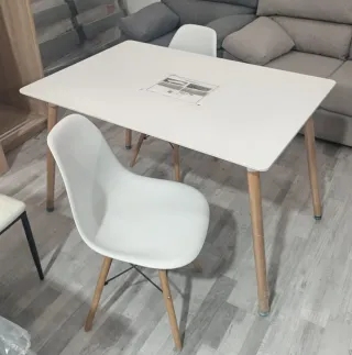Mesa Comedor Madera + 4 Sillas