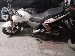 Moto 125cc en buen estado
