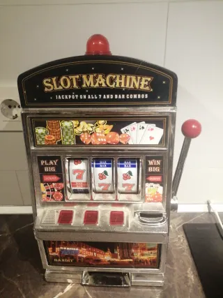 Hucha Tragamonedas Bandit