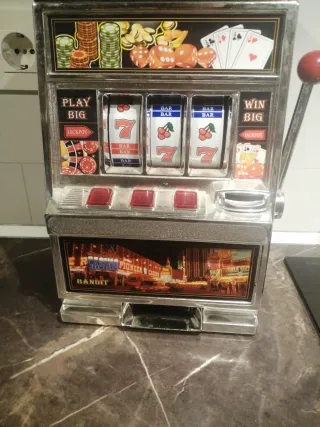 Hucha Tragamonedas Bandit