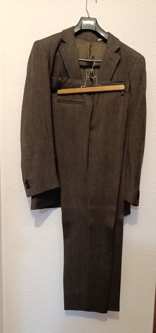 Traje Adolfo Domínguez Talla M Marrón