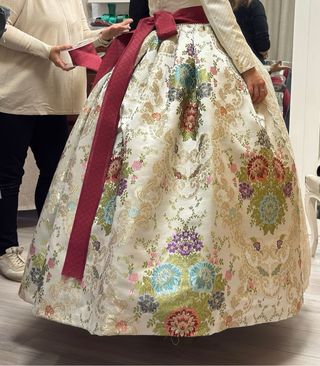 Cancán fallera beige